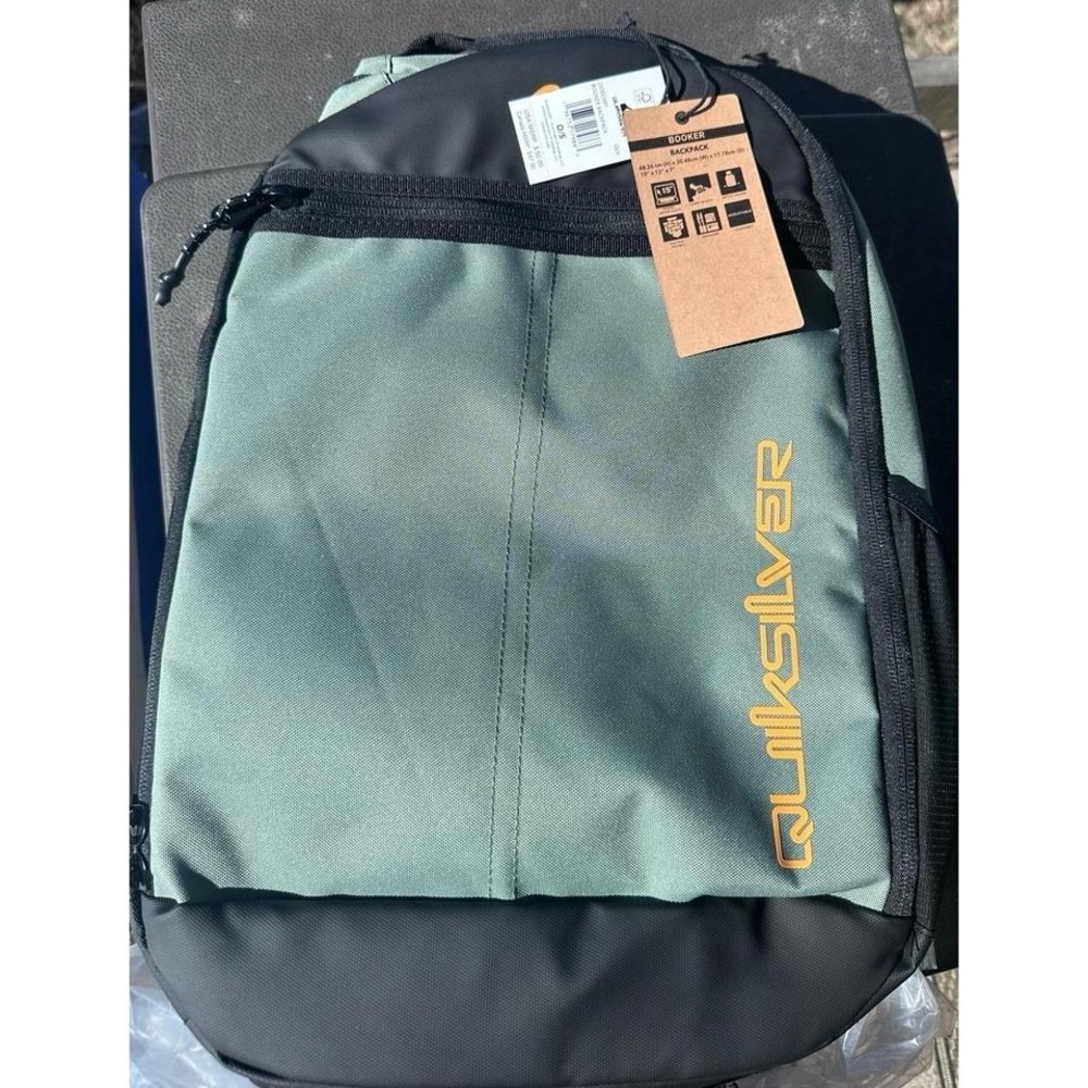 Quick Silver booker back pack NWT - image 1